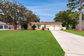 Palmetto Charm Oasis